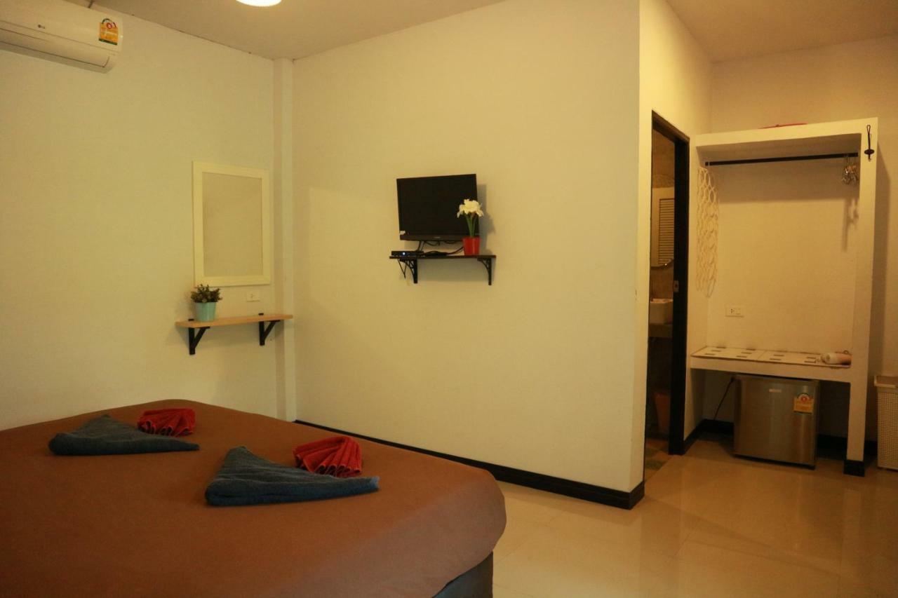 Raven Blue Hotel Koh Lanta Exterior photo