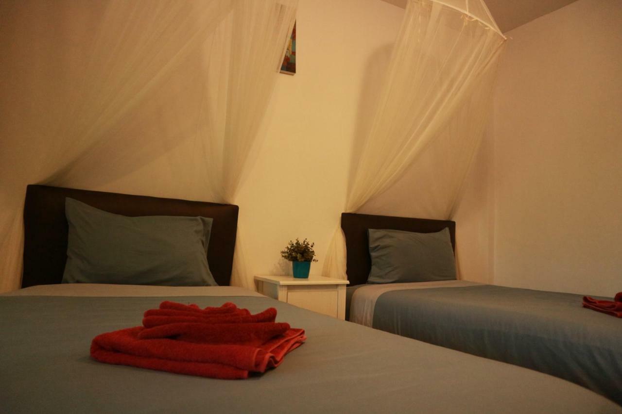 Raven Blue Hotel Koh Lanta Exterior photo
