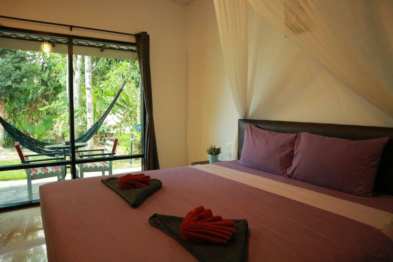 Raven Blue Hotel Koh Lanta Exterior photo